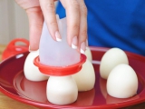 Ăn trứng luộc không cần bóc vỏ: Tưởng khó như một giấc mơ mà hóa ra dễ vô cùng
